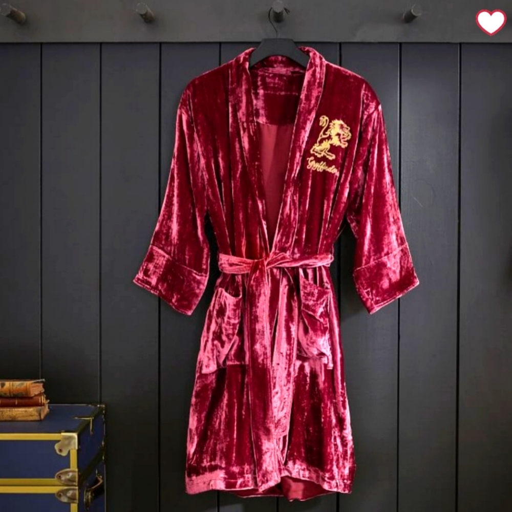 Harry Potter Gryffindor Pottery Barn Teen Robe